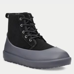 UGG black boot guard small W6-8